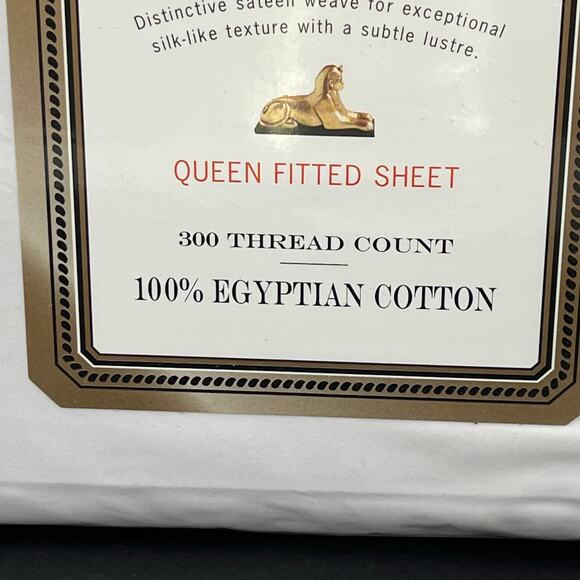 Wamsutta 300 Count Egyptian Sateen White Queen Fitted Sheet - Picture 4 of 8